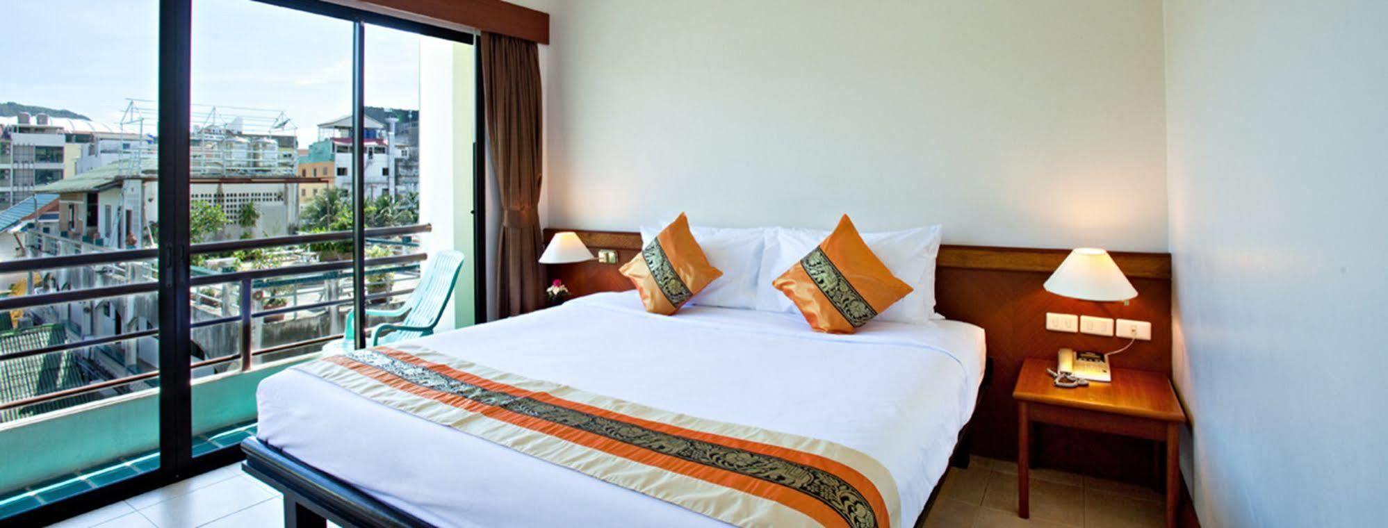 C & N Hotel - Sha Extra Plus Patong Екстериор снимка